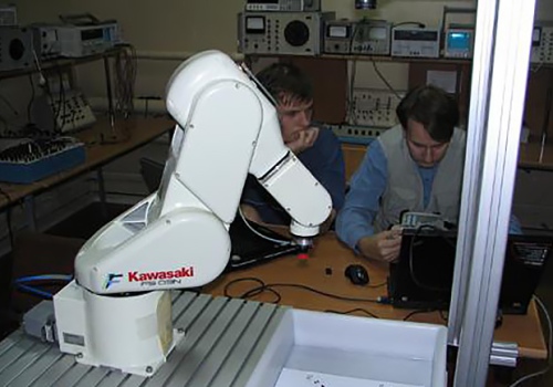 Робот с техническим зрением для ВУЗа