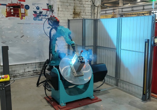 Робот для сварки кронштейна опоры