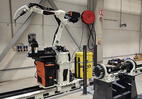 Робот с локальным дымоудалением